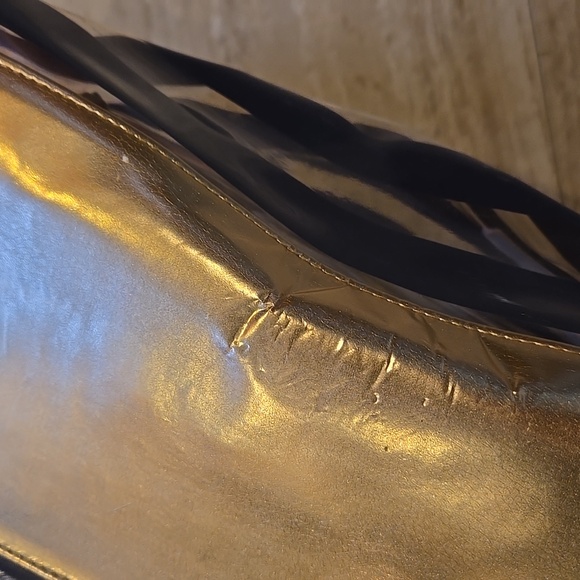 Lilly Pulitzer Shoreline "Raise the Sails" Vinyl Tote Bag - Picture 8 of 14